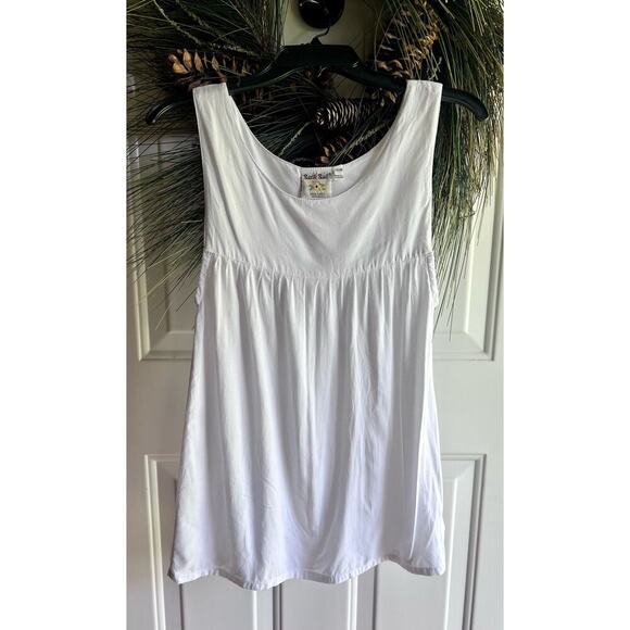 Pristine White Batik Ball Sleeveless Rayon top Size Small/Medium-Not For Sale - Picture 1 of 13